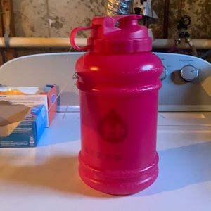 Pomegranate hydrojug